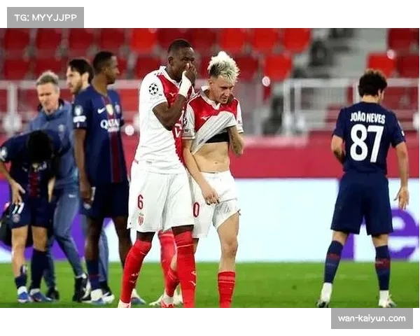 戈洛温直红下场，摩纳哥少打一人成首回合转折点